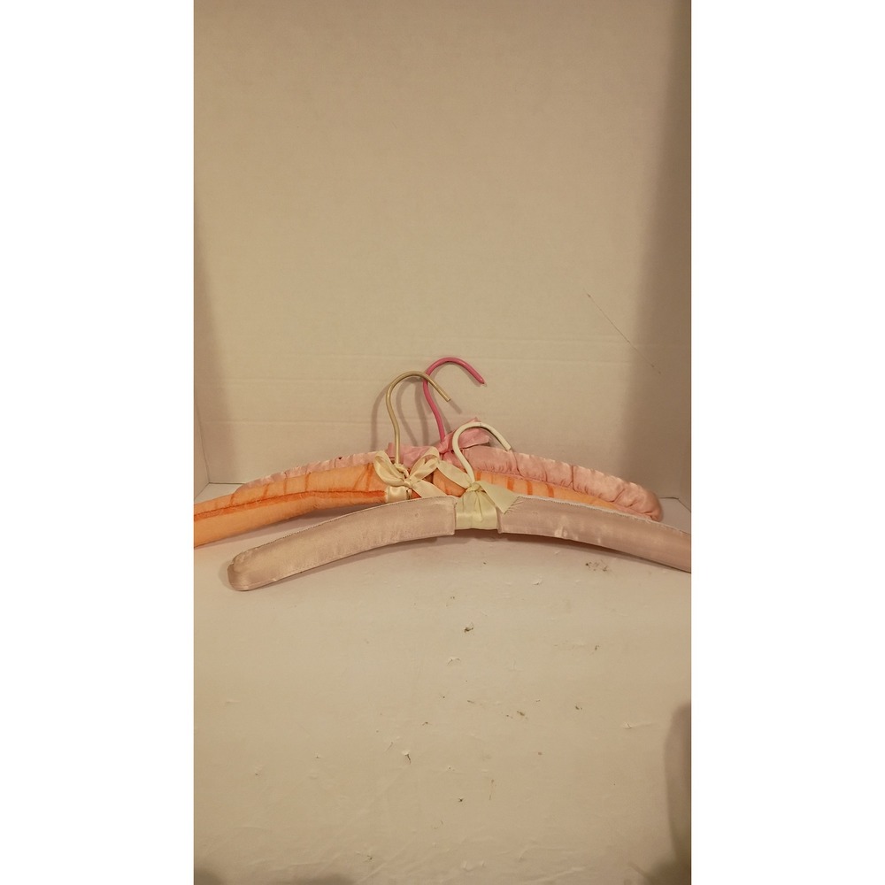 Vintage Padded Satin Hangers Set of 3 Pastel Peach Pink Mauve Lace Ribbon Bows